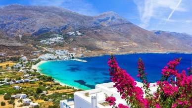 9 isole delle Cicladi meno turistiche e affollate (ma spettacolari) da scoprire subito