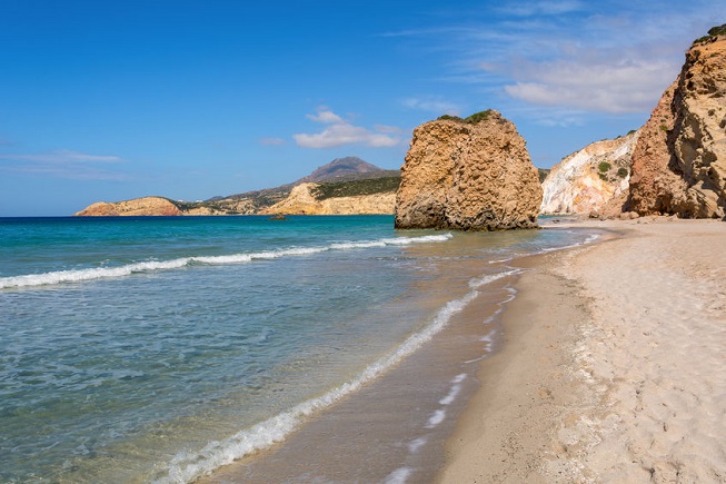 La spiaggia di Firiplaka sull'Isola di Milos