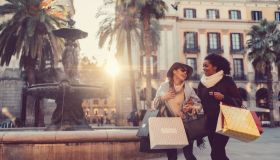 Souvenir da Barcellona (e cosa vale davvero la pena acquistare prima di tornare a casa)