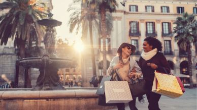 Souvenir da Barcellona (e cosa vale davvero la pena acquistare prima di tornare a casa)