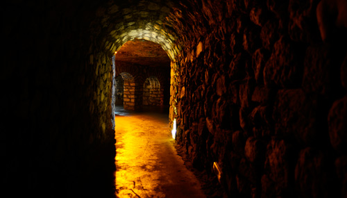 sotterraneo-castello-di-buda_th_500
