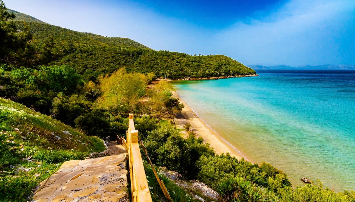 Spiagge dorate e mare cristallino a Kusadasi