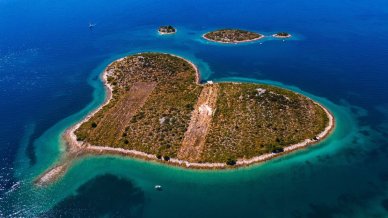 L’isola a forma di cuore è la vera isola dell’amore