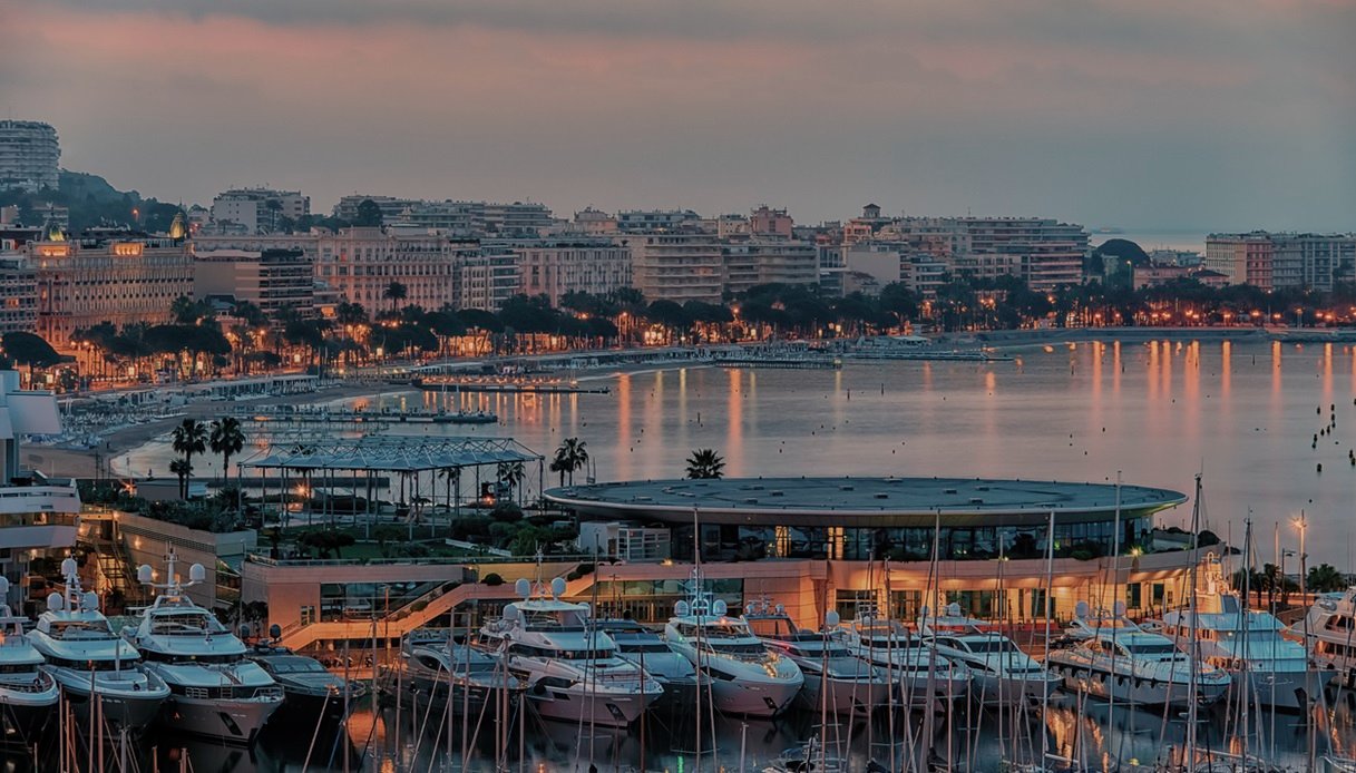 La Croisette al tramonto, la passeggiata più famosa