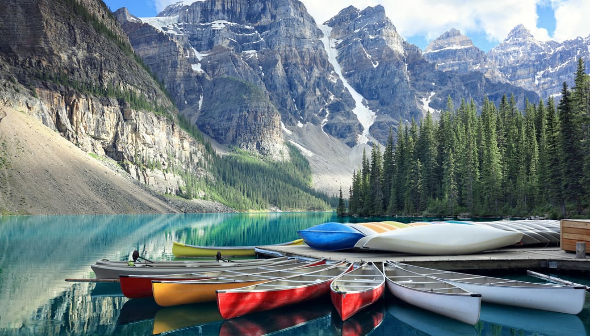 Moraine Lake, il lago  da visitare in barca