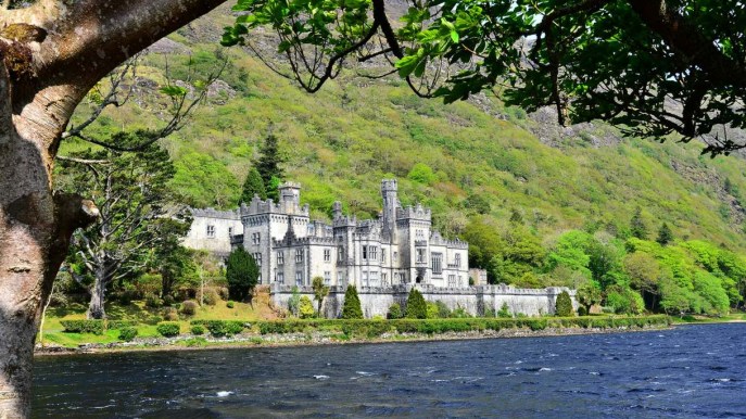 Kylemore Abbey: dove si trova e cosa vedere in quest’angolo di Irlanda