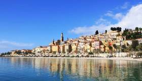 Mentone, cosa fare nelle località francese più amata dagli italiani