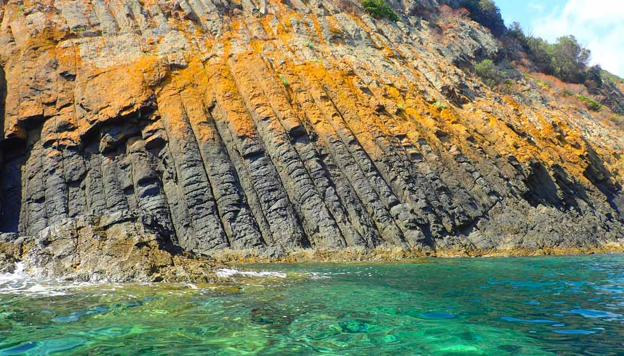 sardegna-Muravera-colonne-basalto