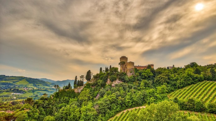 Cosa vedere a Brisighella, un affascinante borgo tra torri e colline