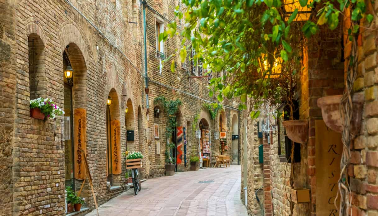 San Gimignano vicolo strada