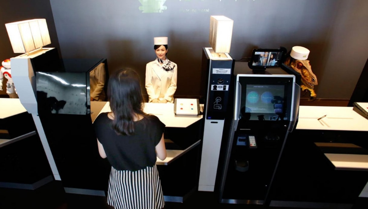robot concierge