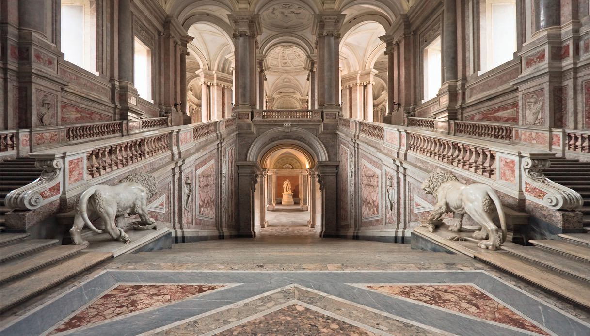 Lo Scalone Reale alla Reggia di Caserta