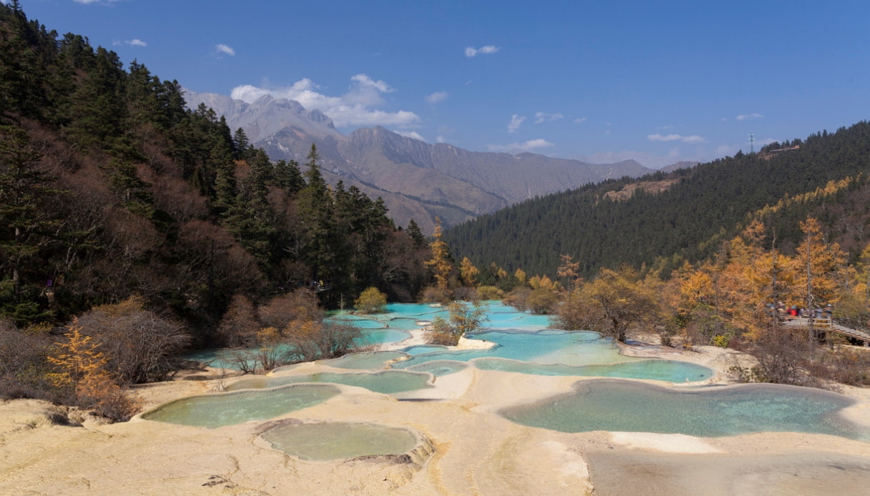 Huanglong Valley panorama
