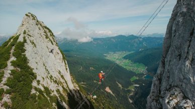 A Gosau, in Austria, la via ferrata dalla vista mozzafiato