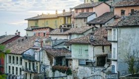 Monforte d’Alba, un borgo medievale tra i vigneti del Piemonte