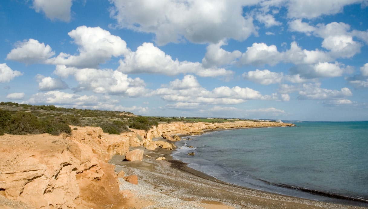 La bellissima costa di Avdimou a Cipro