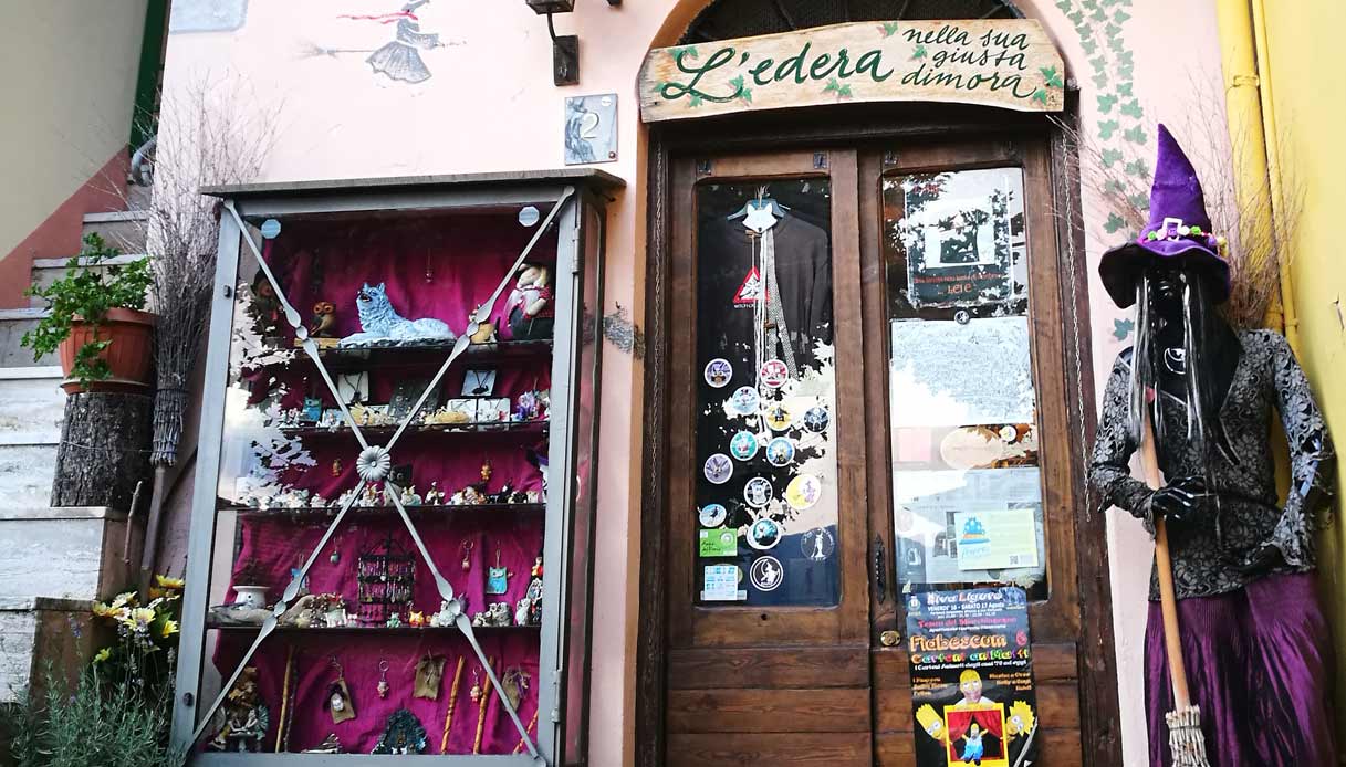 triora-negozio-streghe