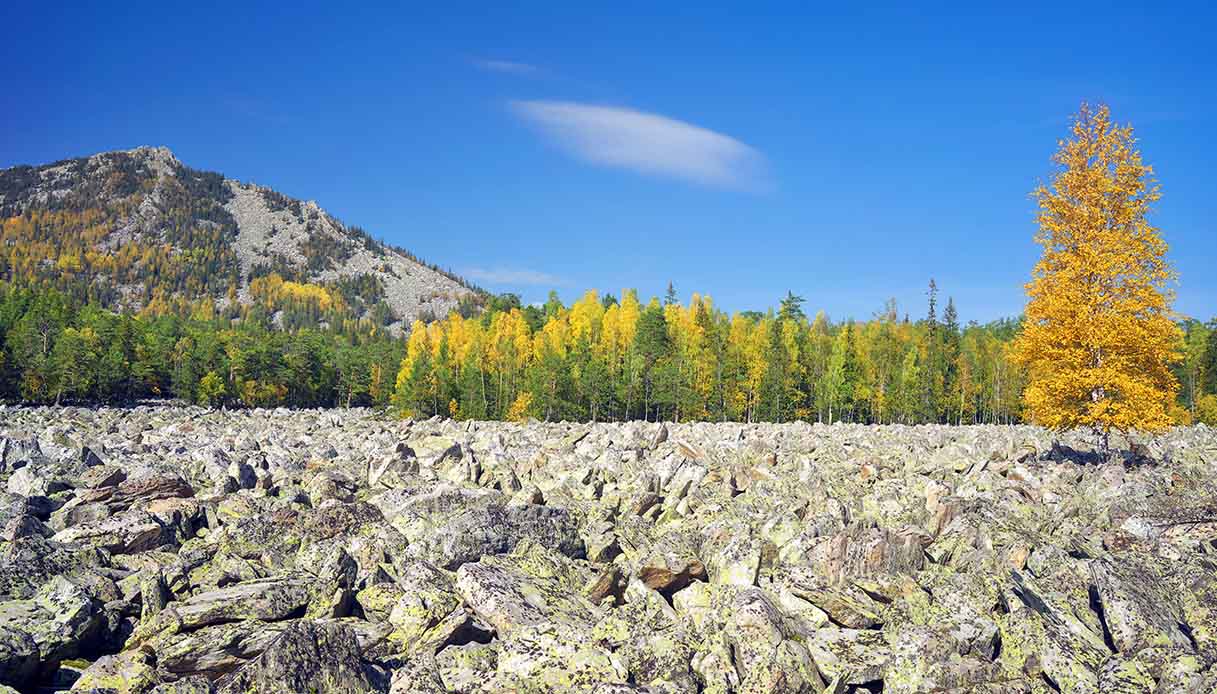 fiume di pietre russia