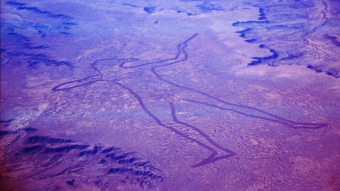 Australia, il mistero dell’uomo che si vede dallo spazio