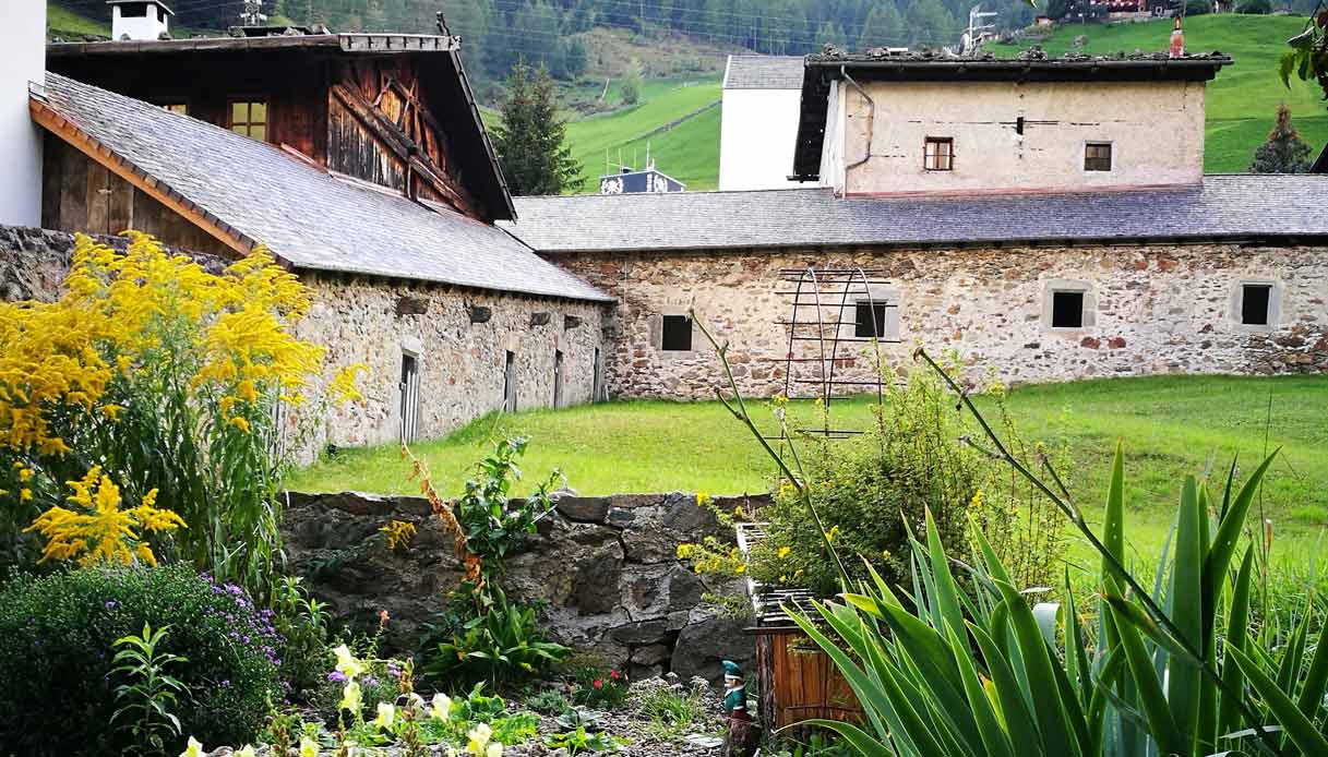 certosa-val-senales-borgo-mura