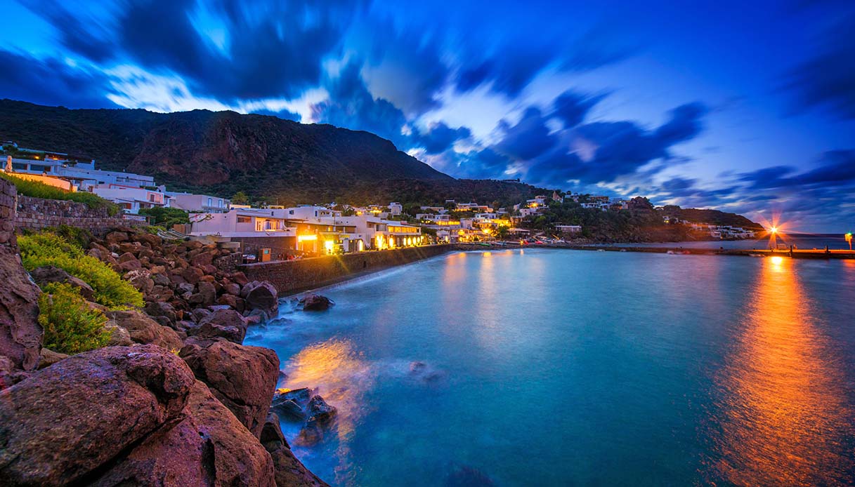 Panarea al tramonto