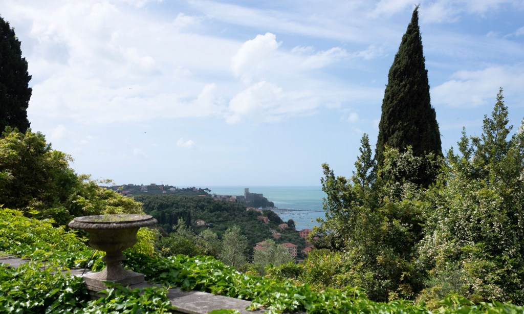 VILLA-REZZOLA