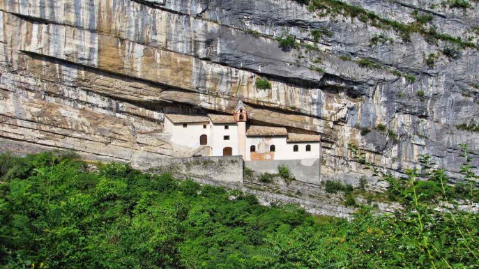 Tra sacro, profano e natura: il trekking delle meraviglie