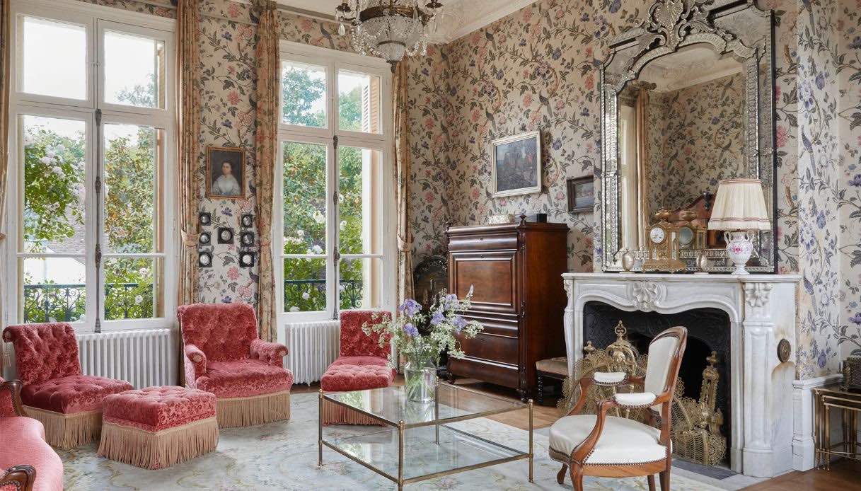 Airbnb Heritage Tour - Francia