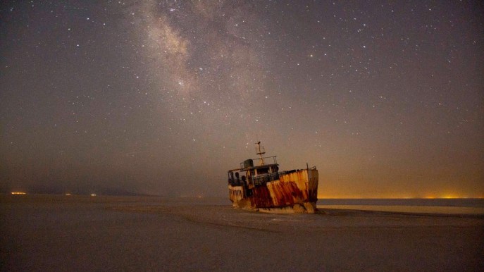 La cartolina magica dal lago che rischia di scomparire
