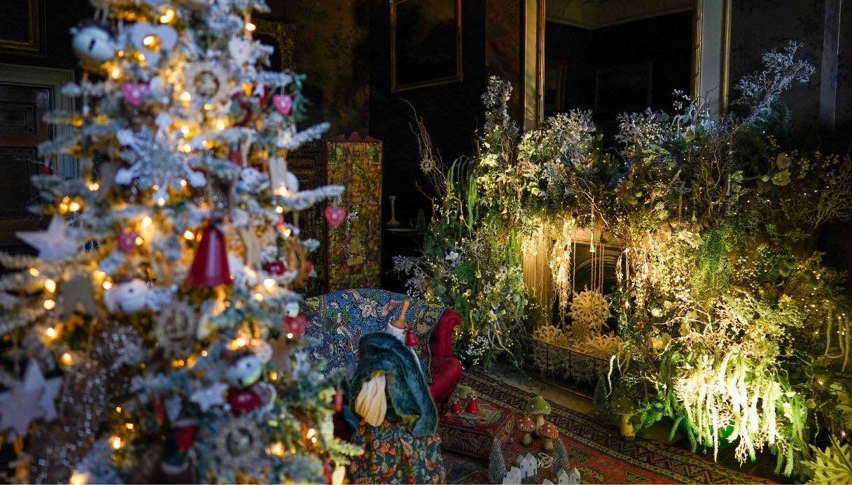 Into the Woods: A Fairytale Christmas