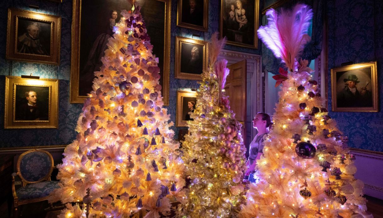 Into the Woods: A Fairytale Christmas