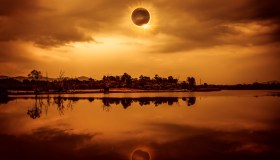 È lo show più atteso dell’anno: ecco come osservare l’eclissi solare ibrida