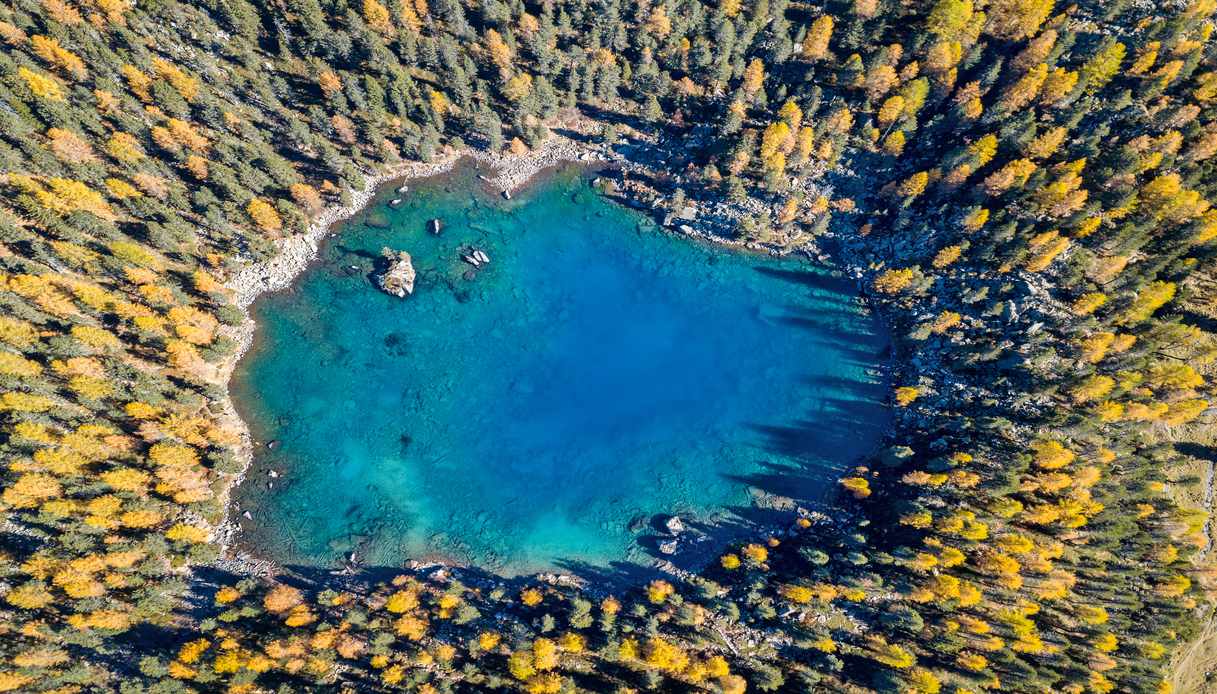 Lago di Saoseo forma a cuore