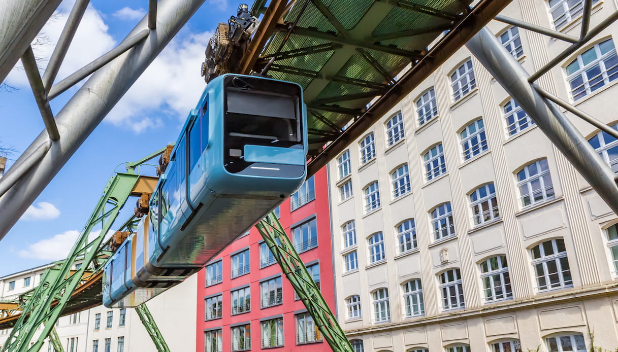 Monorotaia Schwebebahn