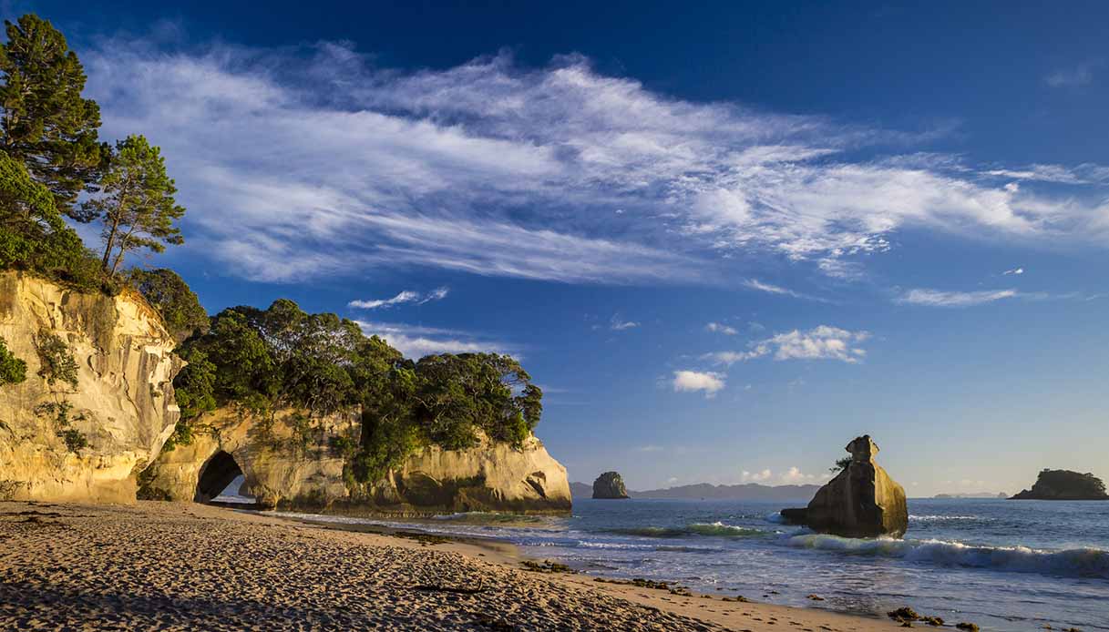 Cattedrale di Roccia in Nuova Zelanda - Cathedral Cove