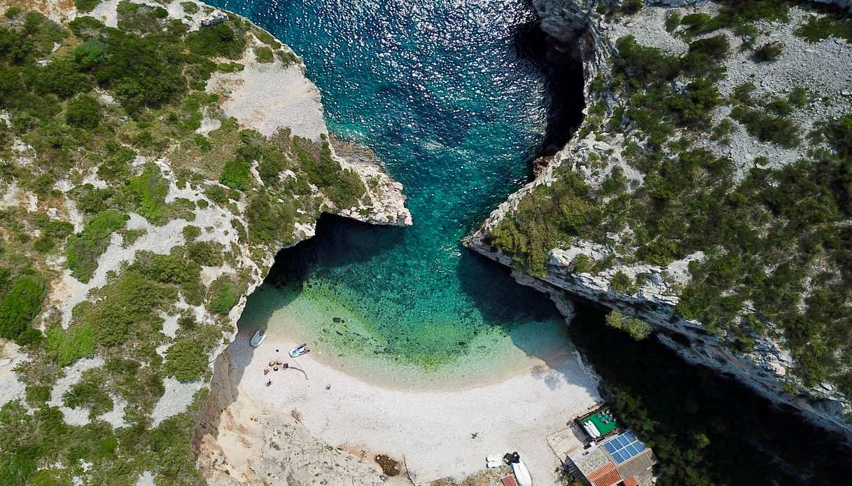 Le spiagge più belle di Lissa