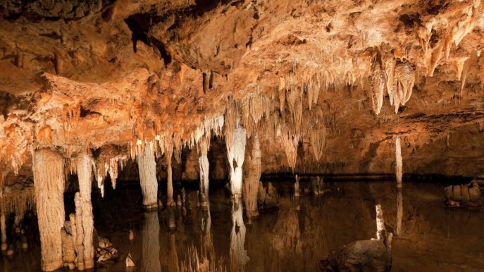 Questa caverna è un palazzo sotterraneo di 7 piani