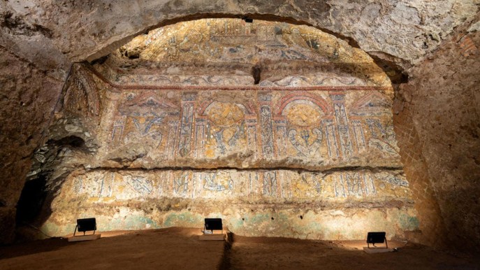 Roma, scoperti i resti di un’antica domus con mosaici rarissimi