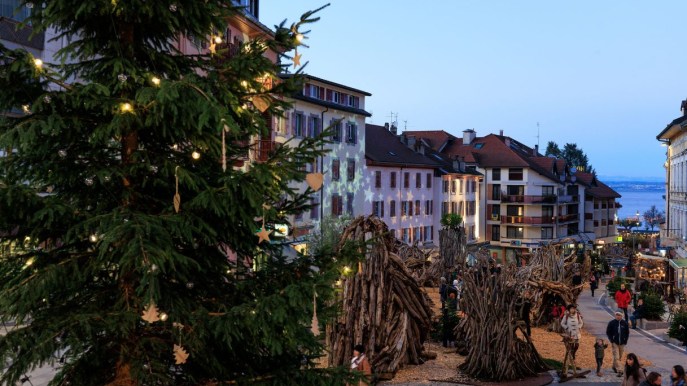 Questa città è stata trasformata in una fiaba popolata da elfi