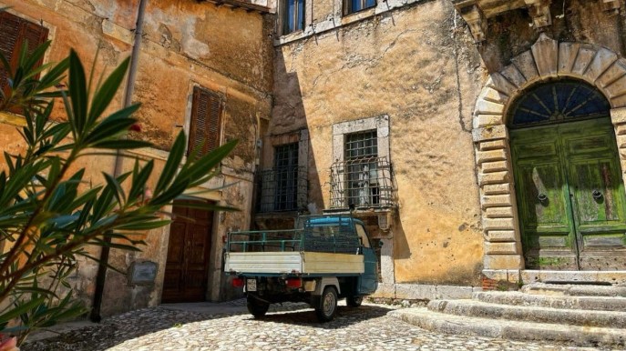 Scorci, colori ed emozioni: l’antico borgo di Fara in Sabina