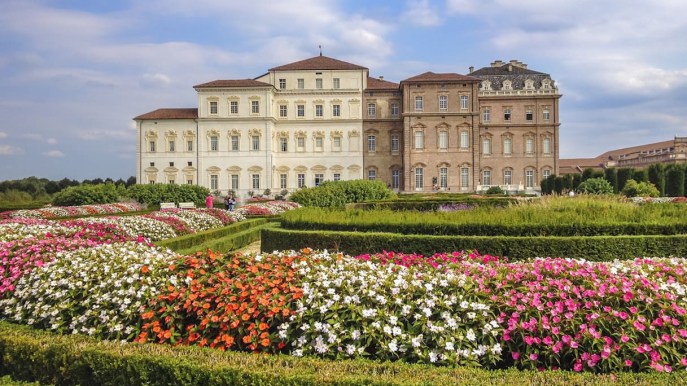 A primavera questa villa storica si tinge di rosa