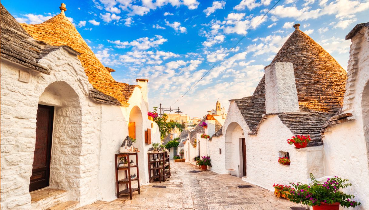 Trulli caratteristici di Alberobello, in Puglia