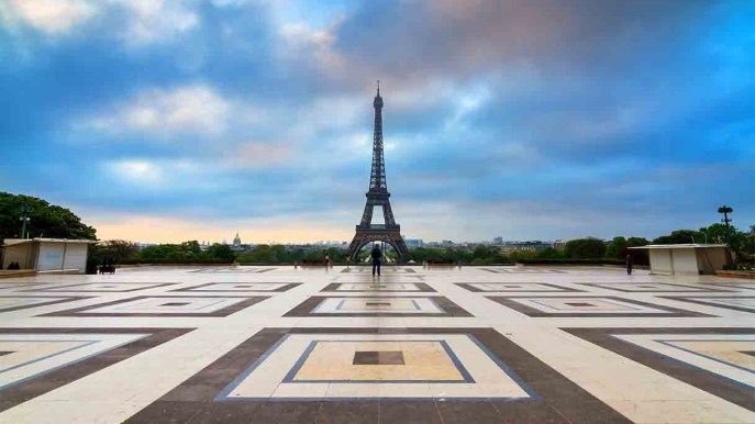 Pochi turisti a Parigi per le Olimpiadi: i prezzi sono troppi alti