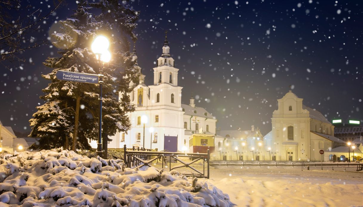 Minsk innevata in pieno inverno