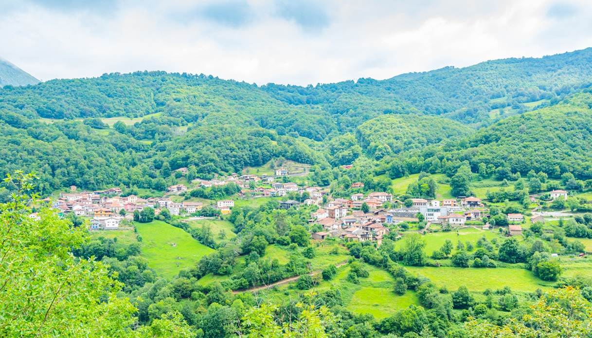 Borgo nella Valle di Ponga, in Spagna
