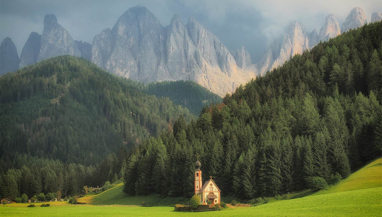 chiesa-san-giovanni-dolomiti