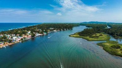 Tortuguero National Park, alla scoperta di un territorio selvaggio e naturale