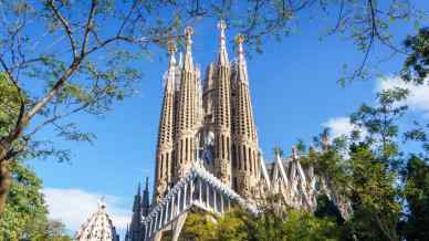 Nel 2025 la Sagrada Familia diventerà la chiesa più alta del mondo