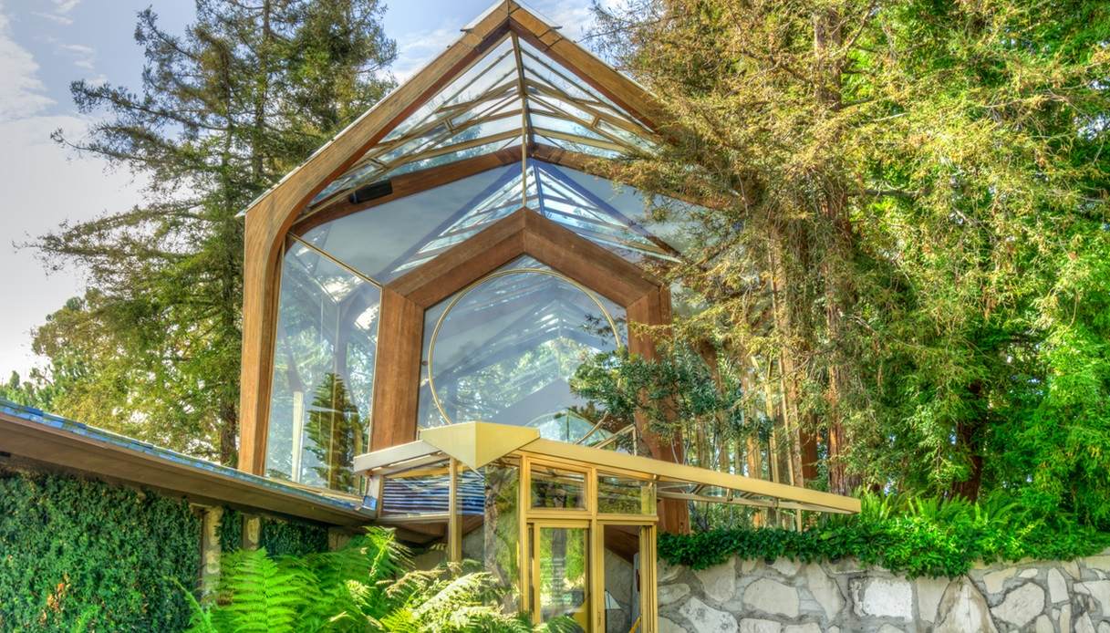 Wayfarers Chapel in California