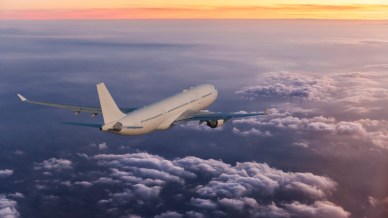 Sempre più persone scelgono l’aereo per viaggiare da Roma a Milano (e viceversa)